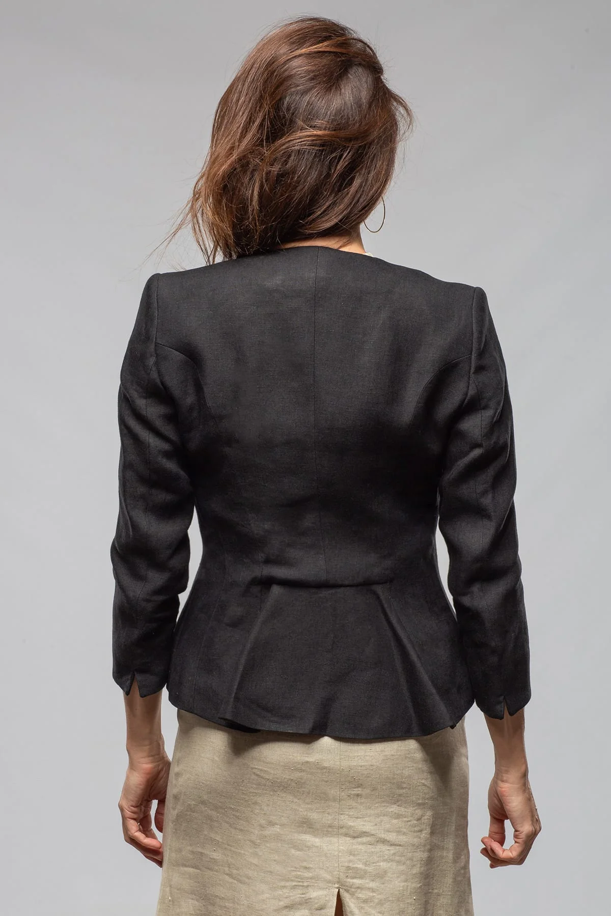 Annalisa Linen Jacket In Black - Image 5