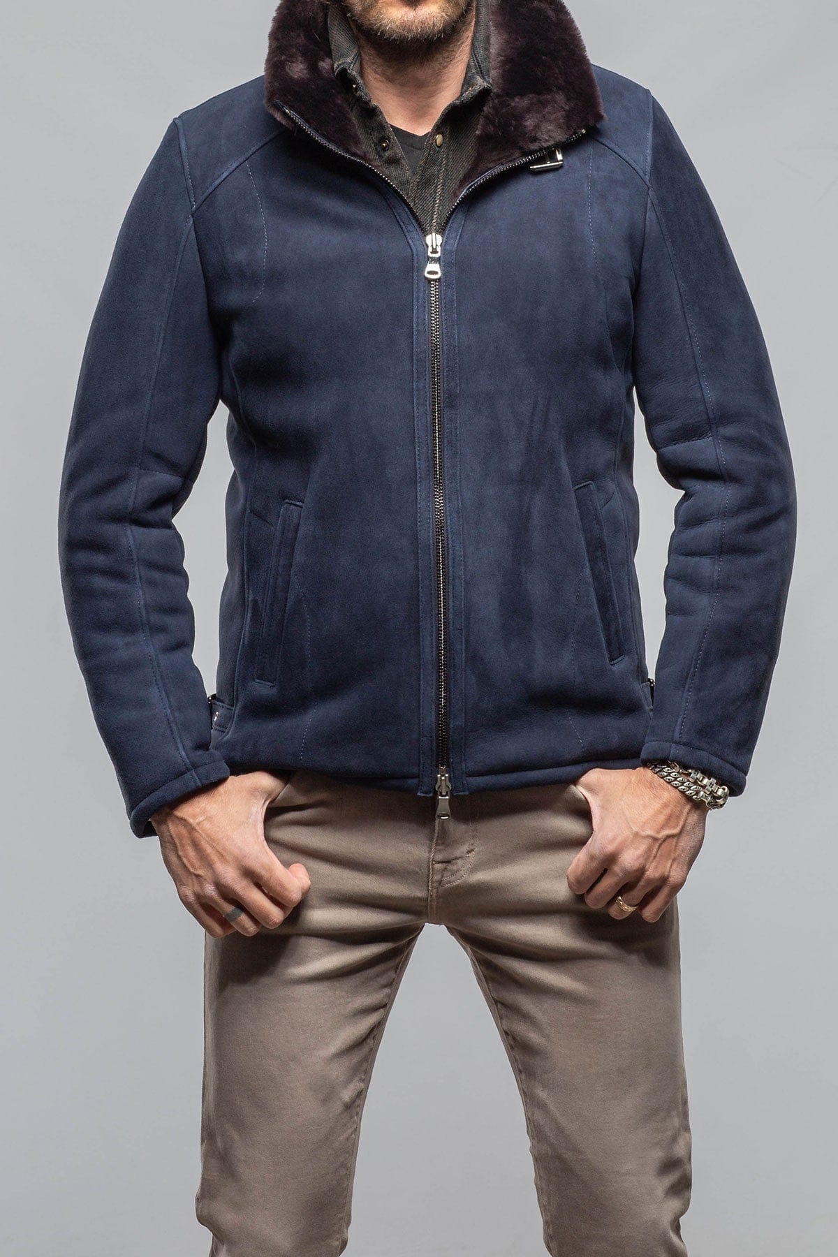 Highwood Latch Shearling In Navy