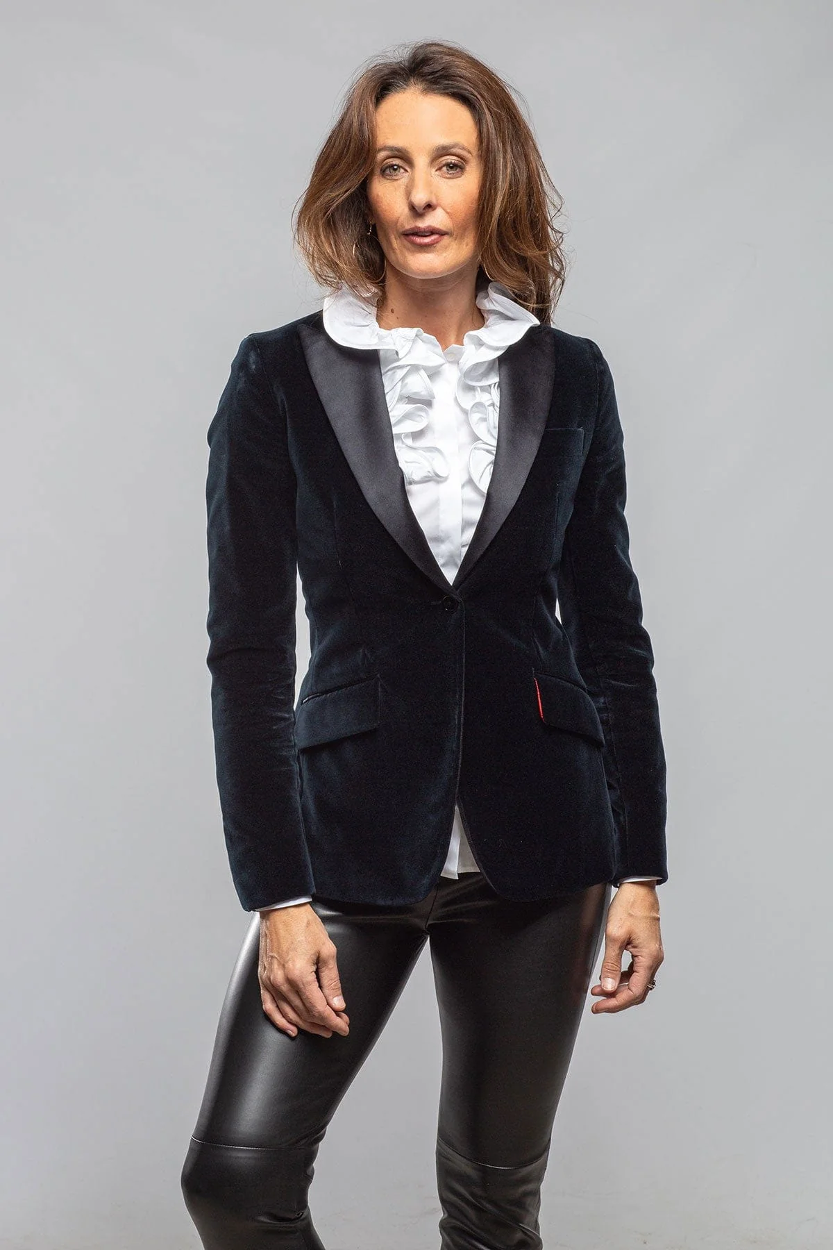 Belvedere Velvet Tuxedo Jacket In Navy