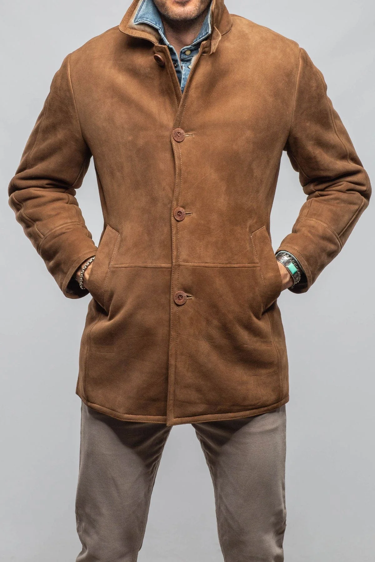 Cold River Shearling In Castagna