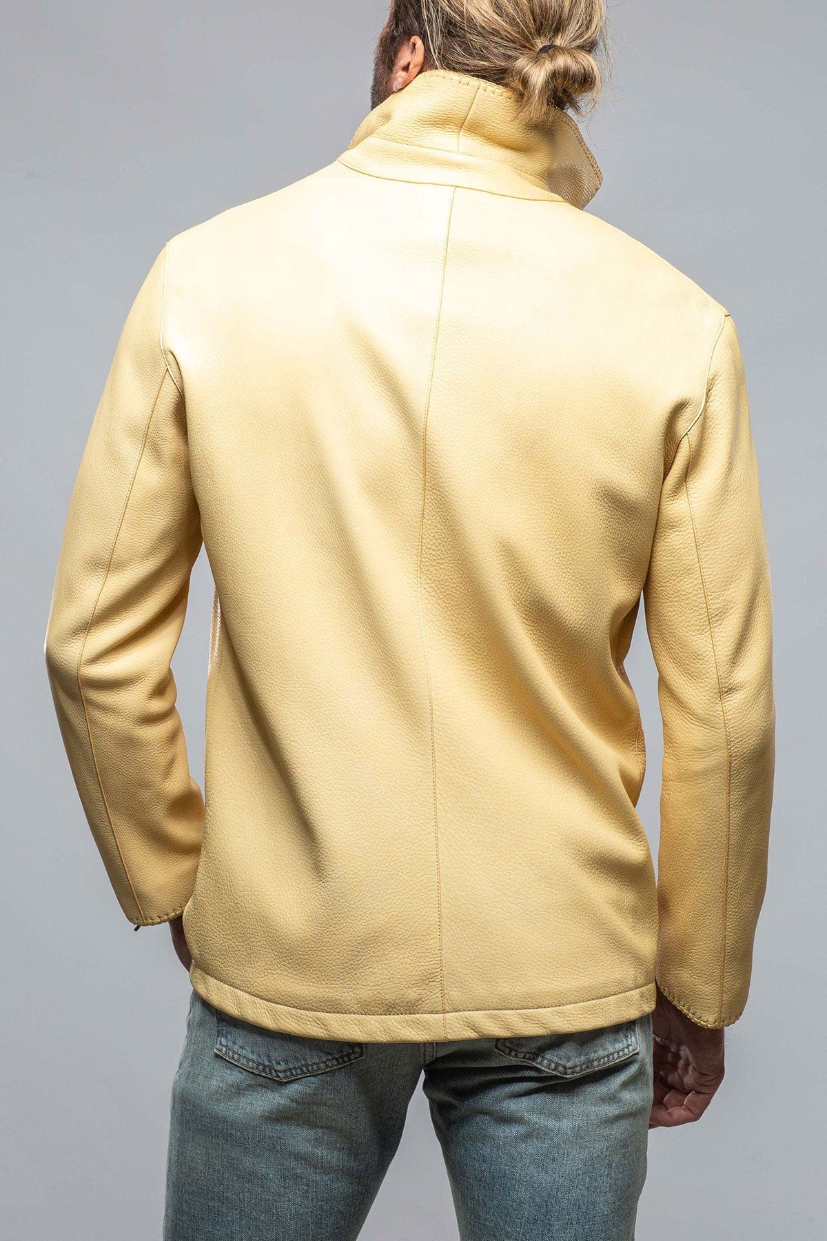 Axel's Deerskin Jacket - Image 7