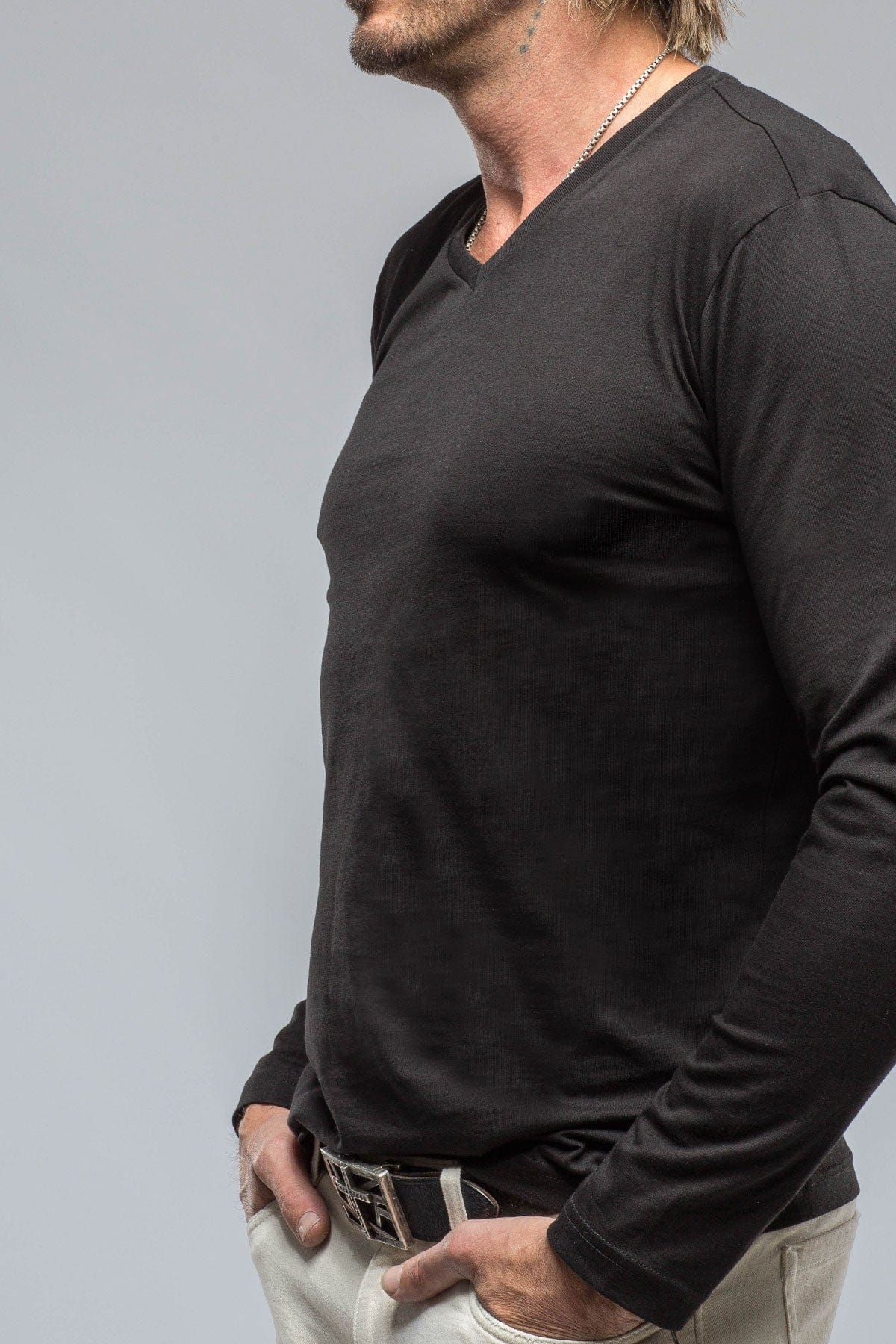 Del Mar LS V-Neck in Black - Image 3