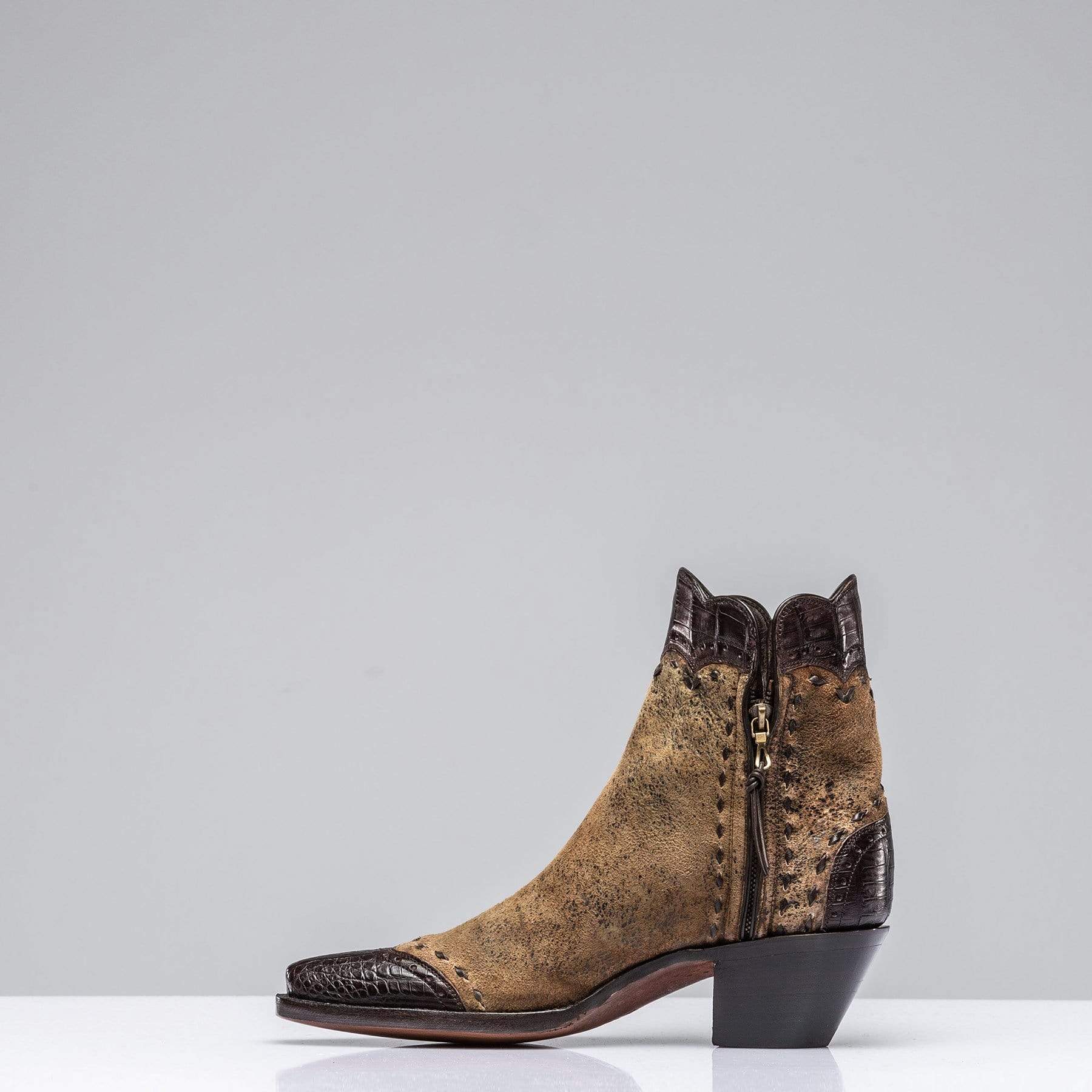 Distressed Kid Caiman Zorro - Image 3