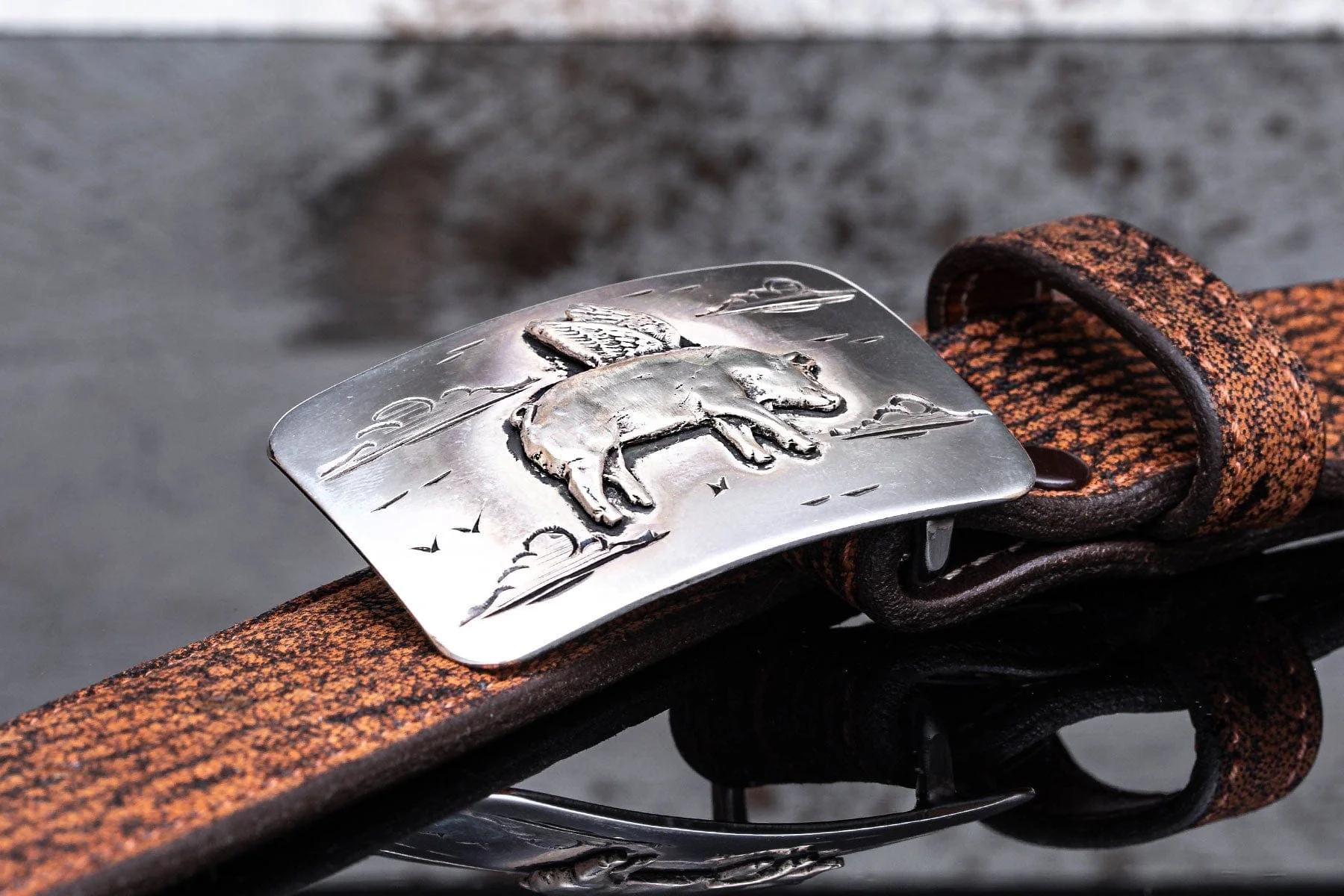 Flying Pig Trophy Buckle - Image 3