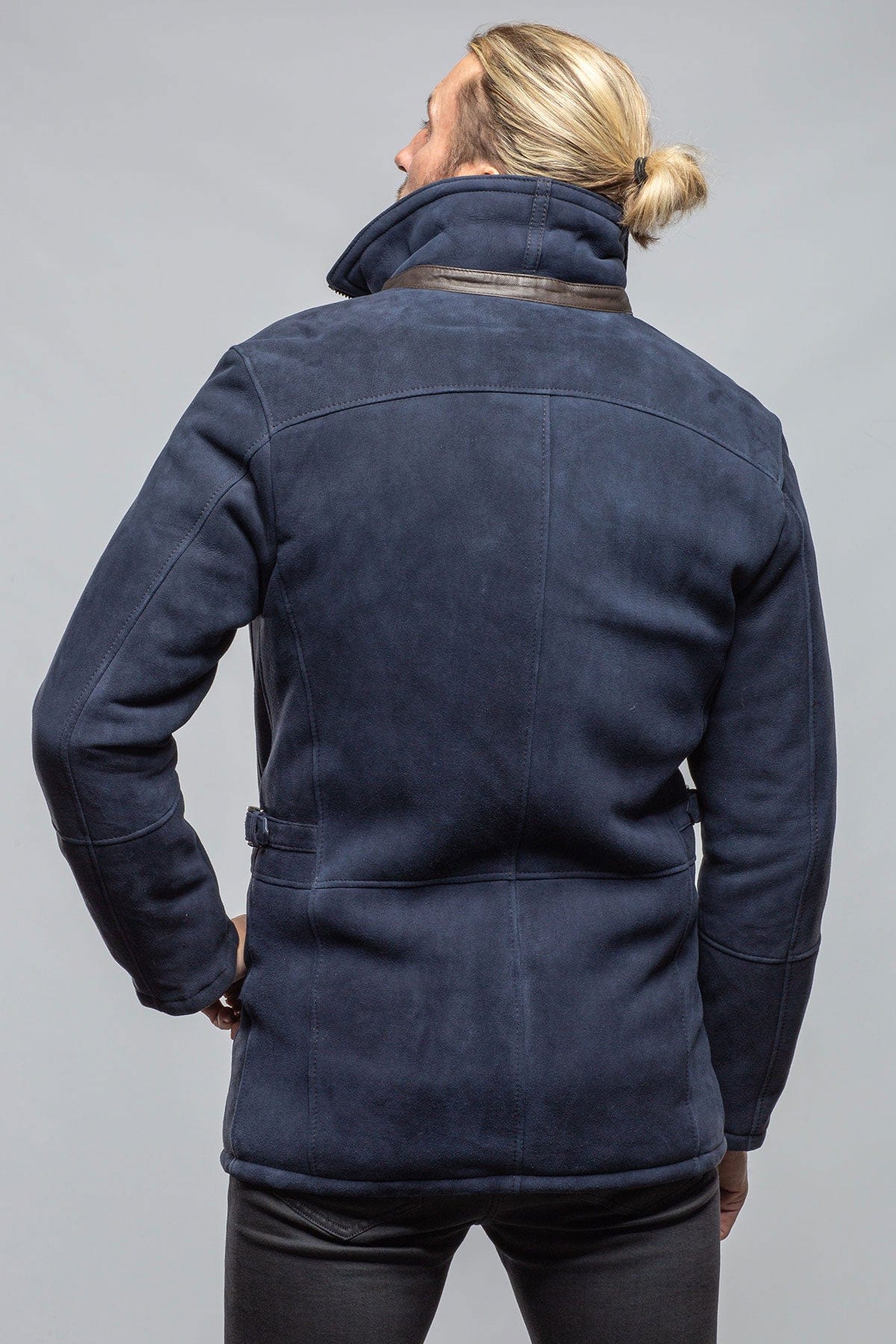 Gallatin Shearling Coat In Navy - Image 4