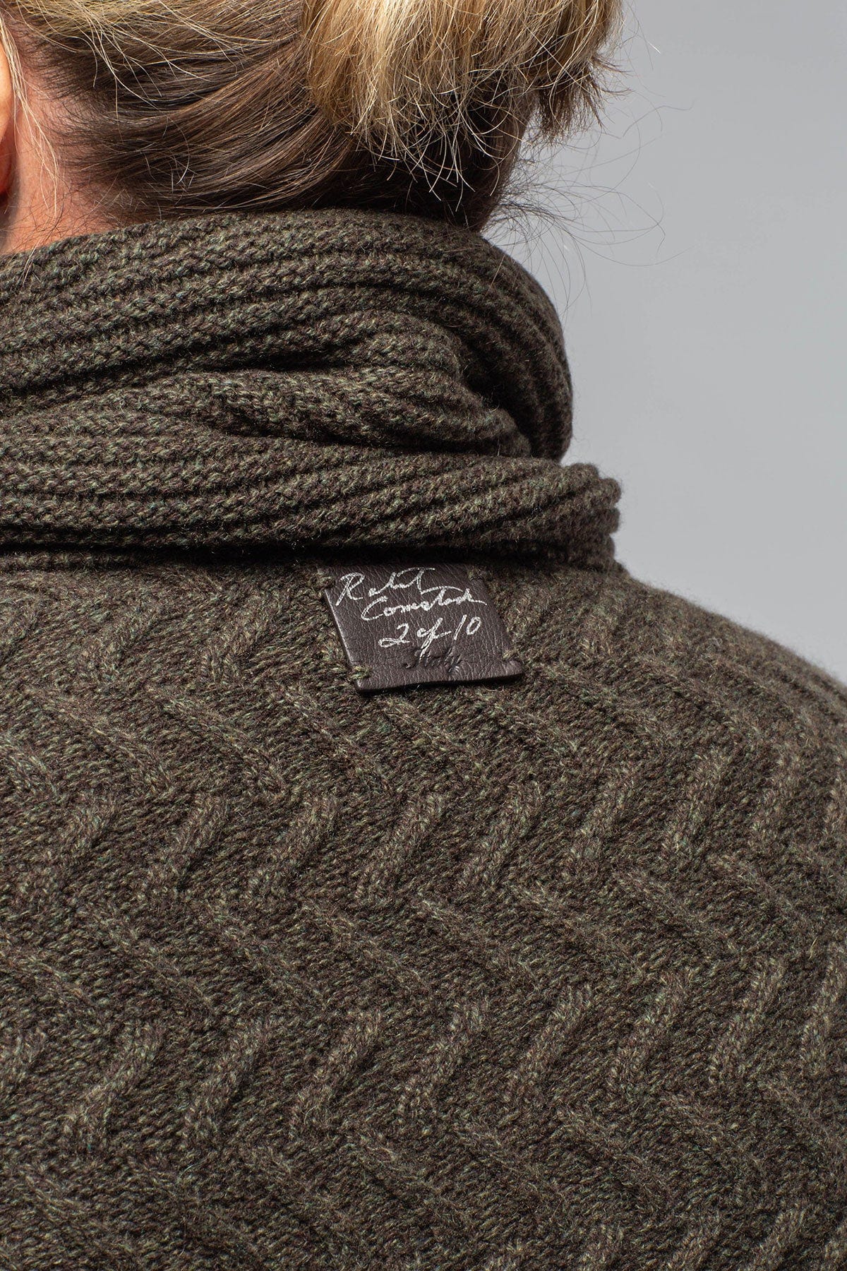 Jacob Cashmere Turtleneck In Moss - Image 6