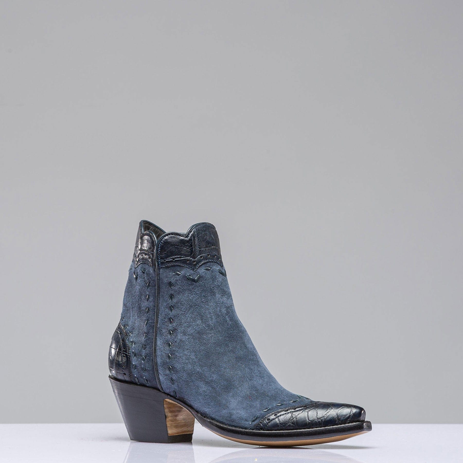 Jenna Zorro In Navy Break Suede