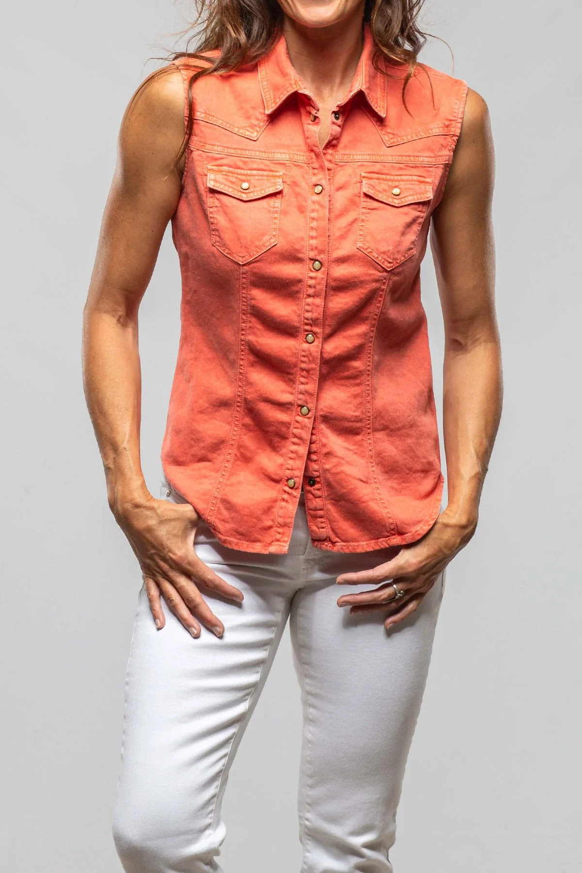 June Sleeveless Linen-Cotton Snap Shirt In Tomato