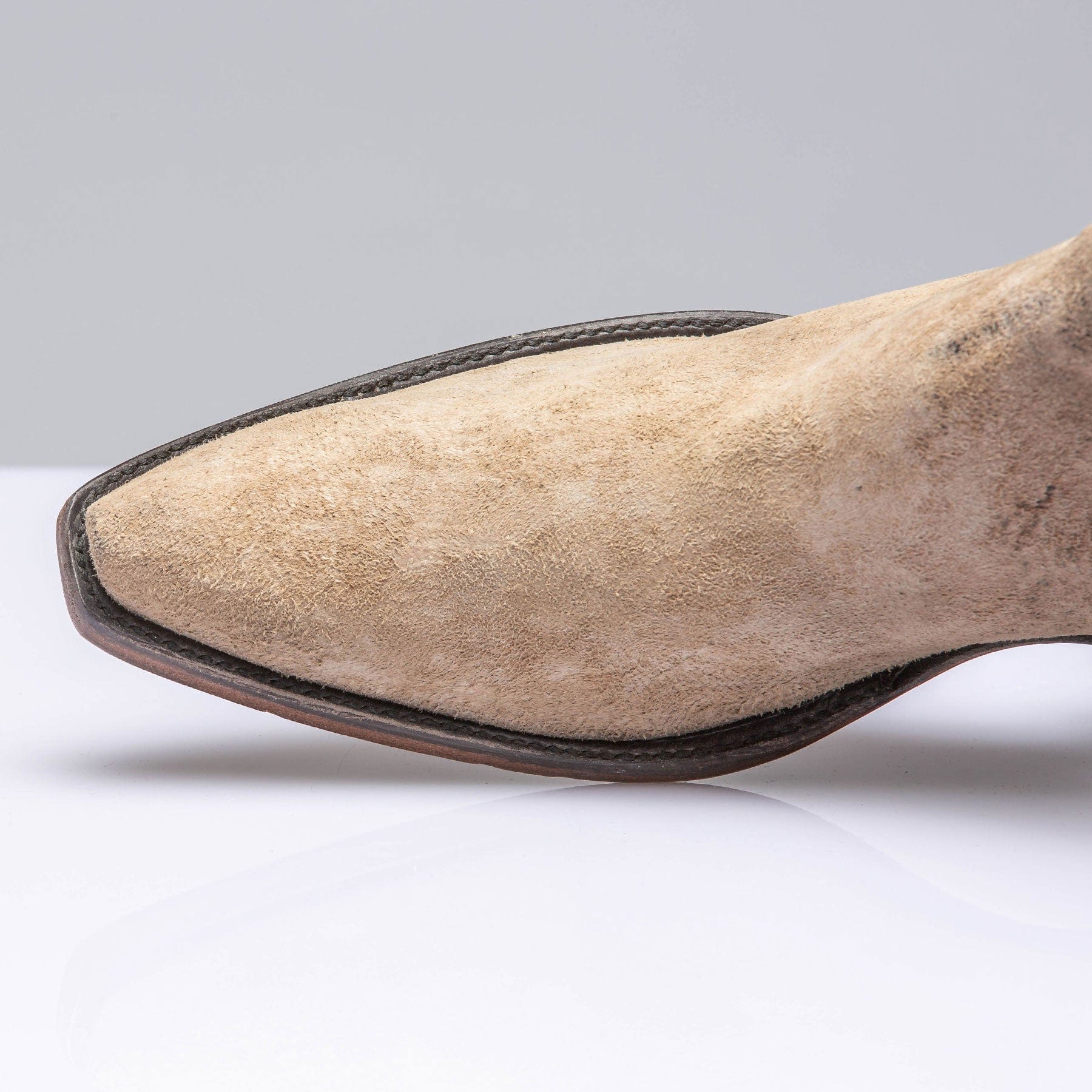 Kendall Zorro In Camel Break - Image 3