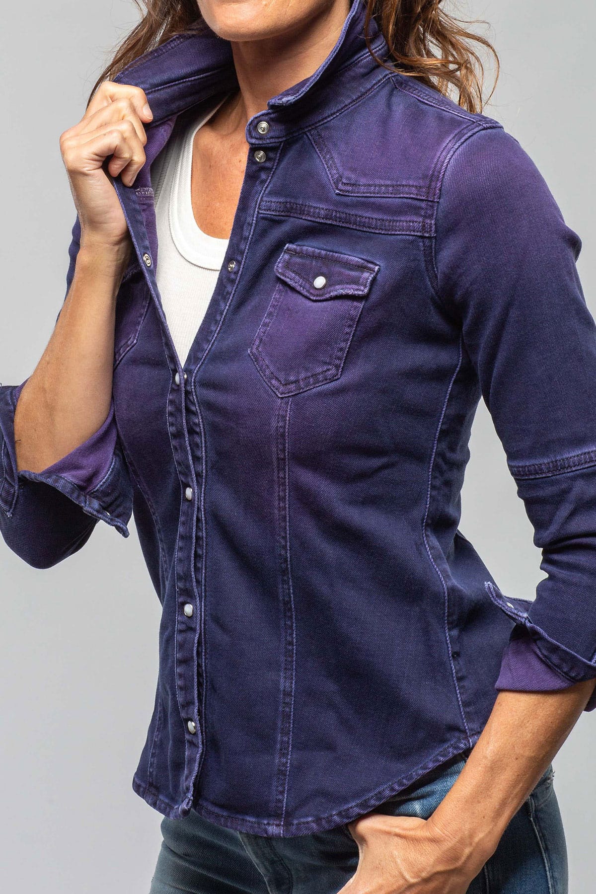 Maddi Fitted Western Snap Shirt In Blueberry - Image 5