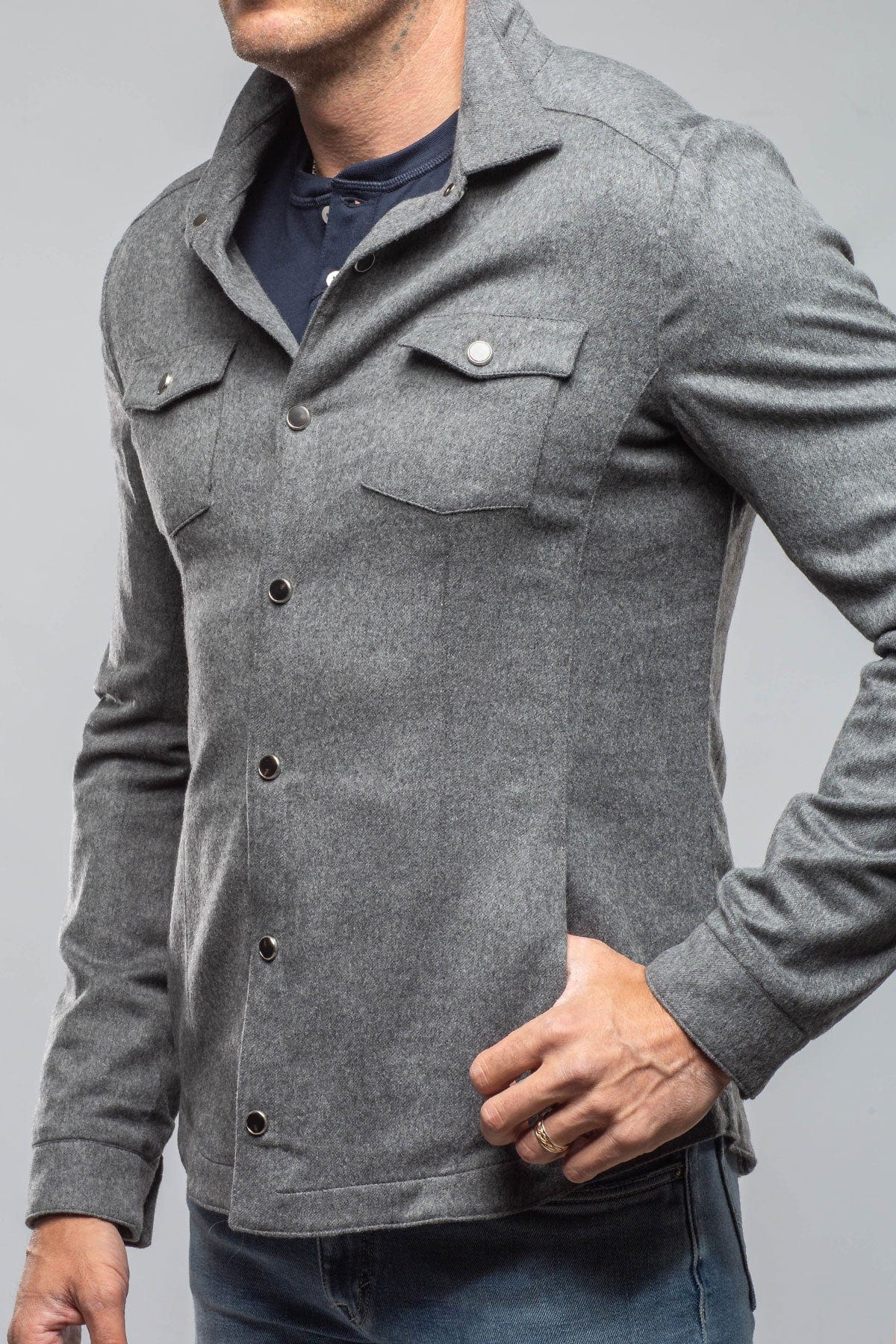 Ashford Lux Cashmere Silk Snap Shirt In Grey - Image 4
