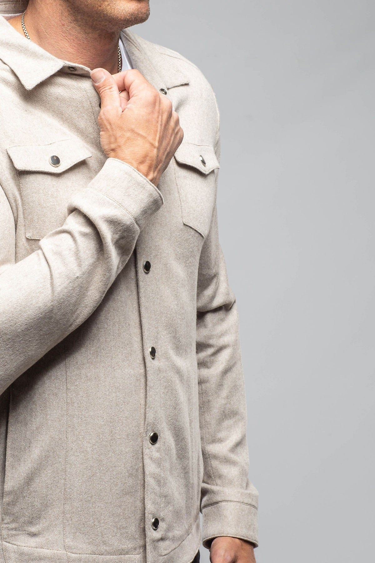 Ashford Lux Cashmere Silk Snap Shirt In Taupe - Image 3