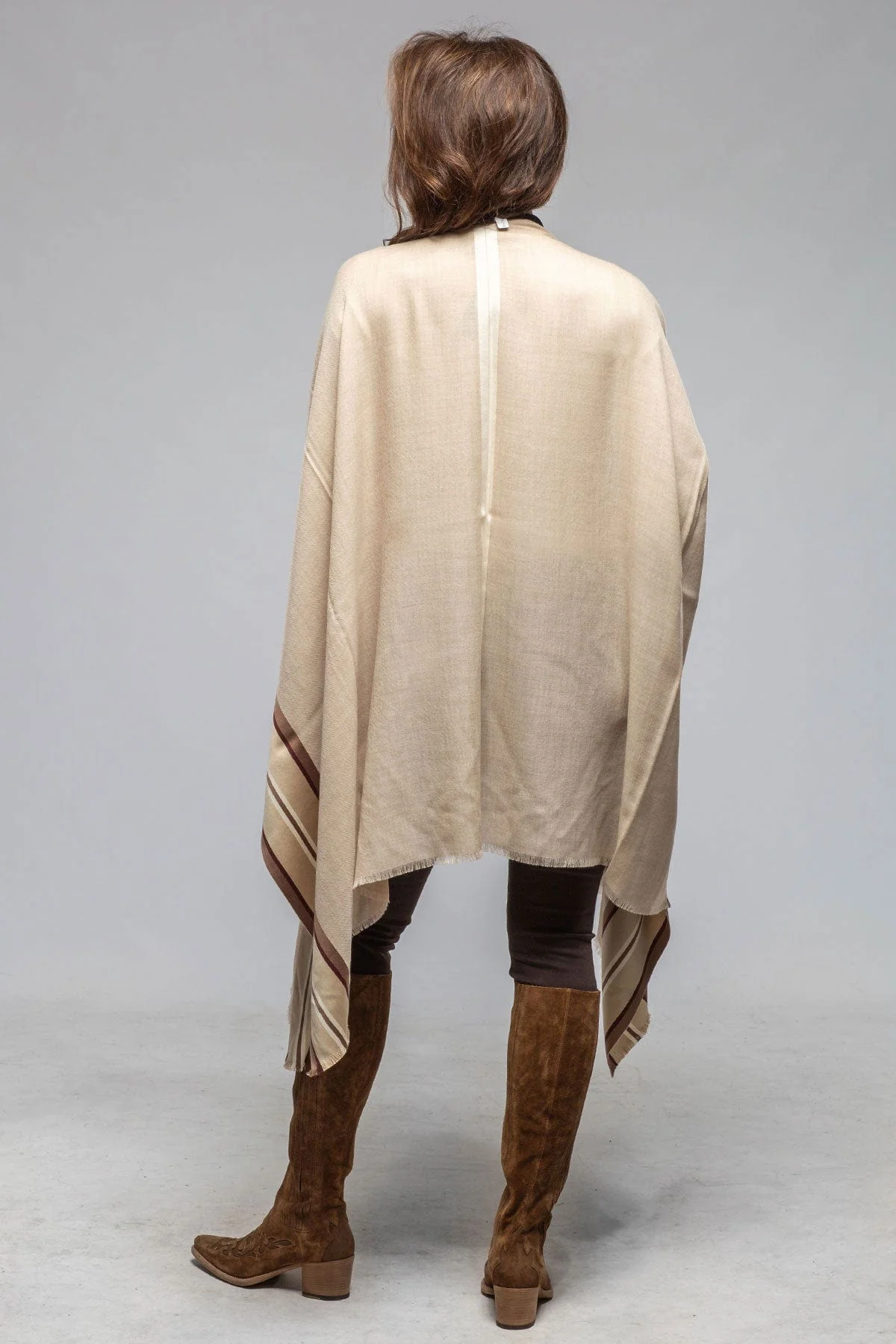 Nuvola Cashmere Silk Cape/Shawl In Beige - Image 3