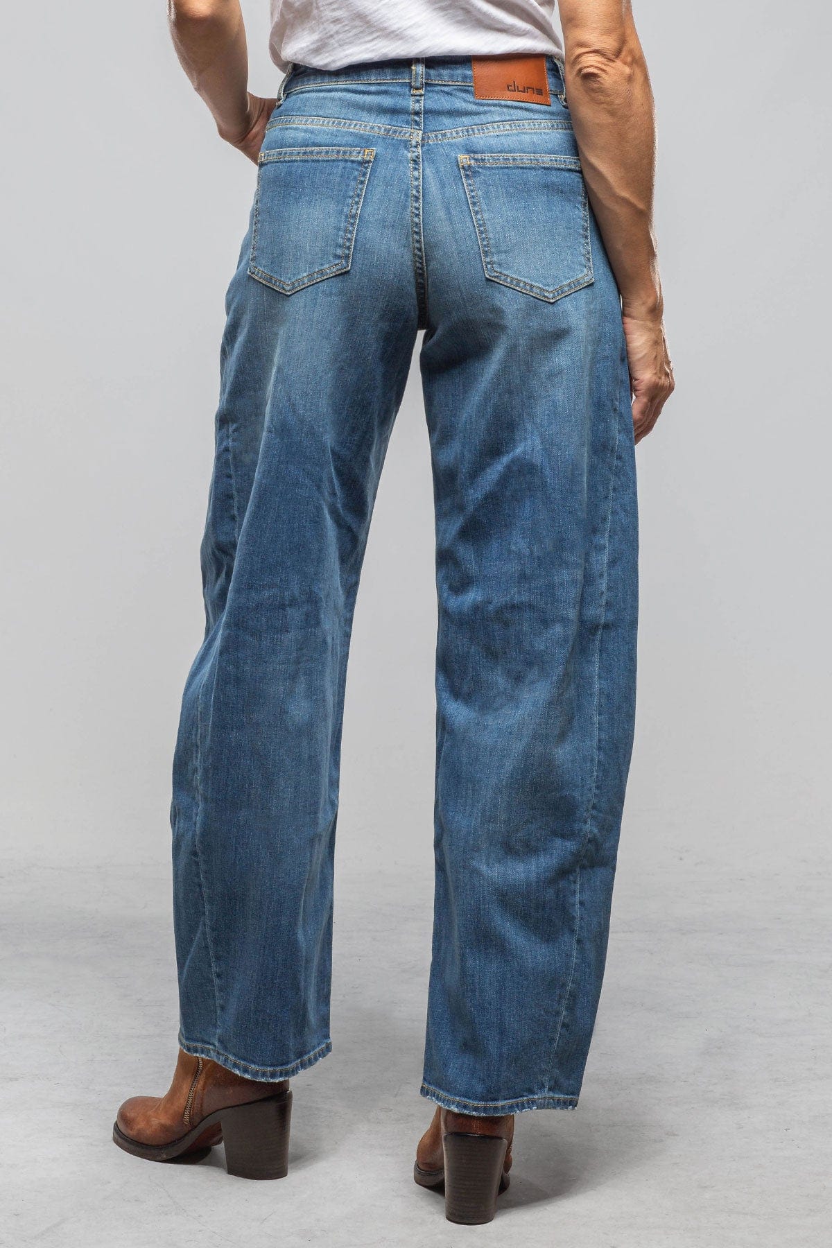 Paloma Selvedge Wide Leg Gaucho Jean In Mid Light - Image 4