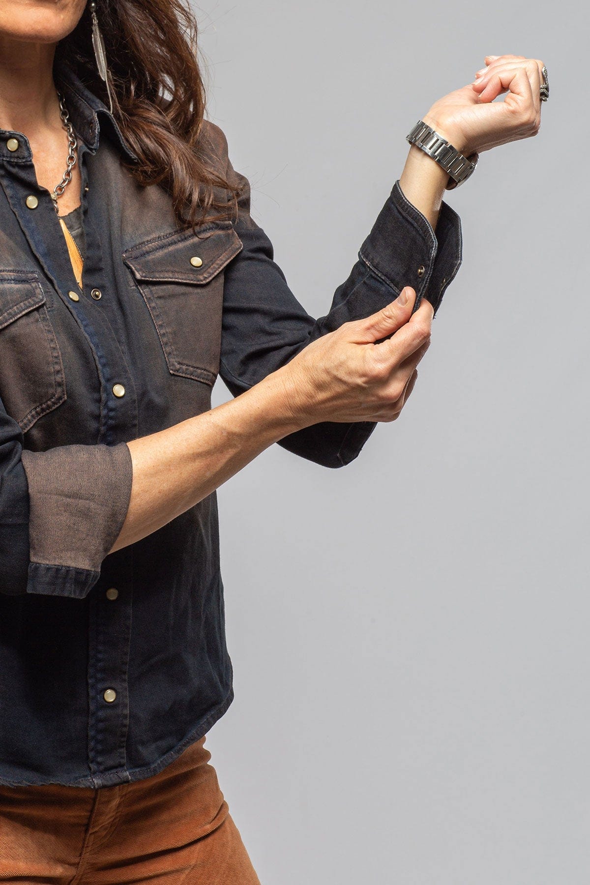 Ricky Western Chambray Shirt In Desert Overdye - Image 4