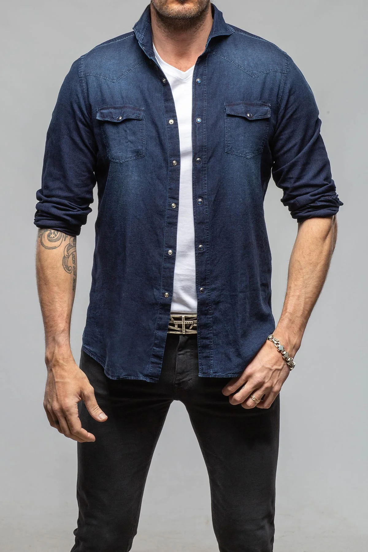 Round Rock Chambray Western Snap Shirt In Dark Blue - Image 2