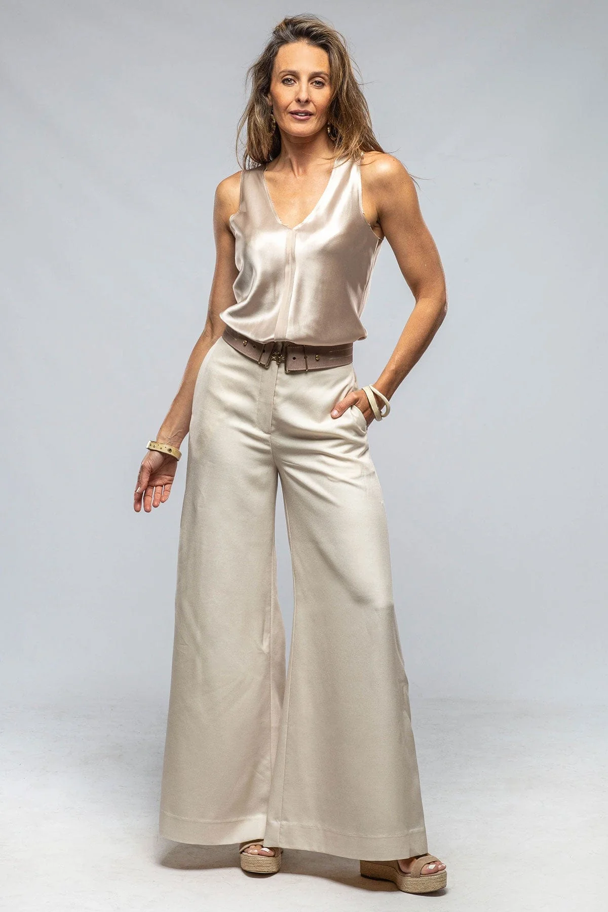 Salamanca Raw Center Hem Top In Bone - Image 2