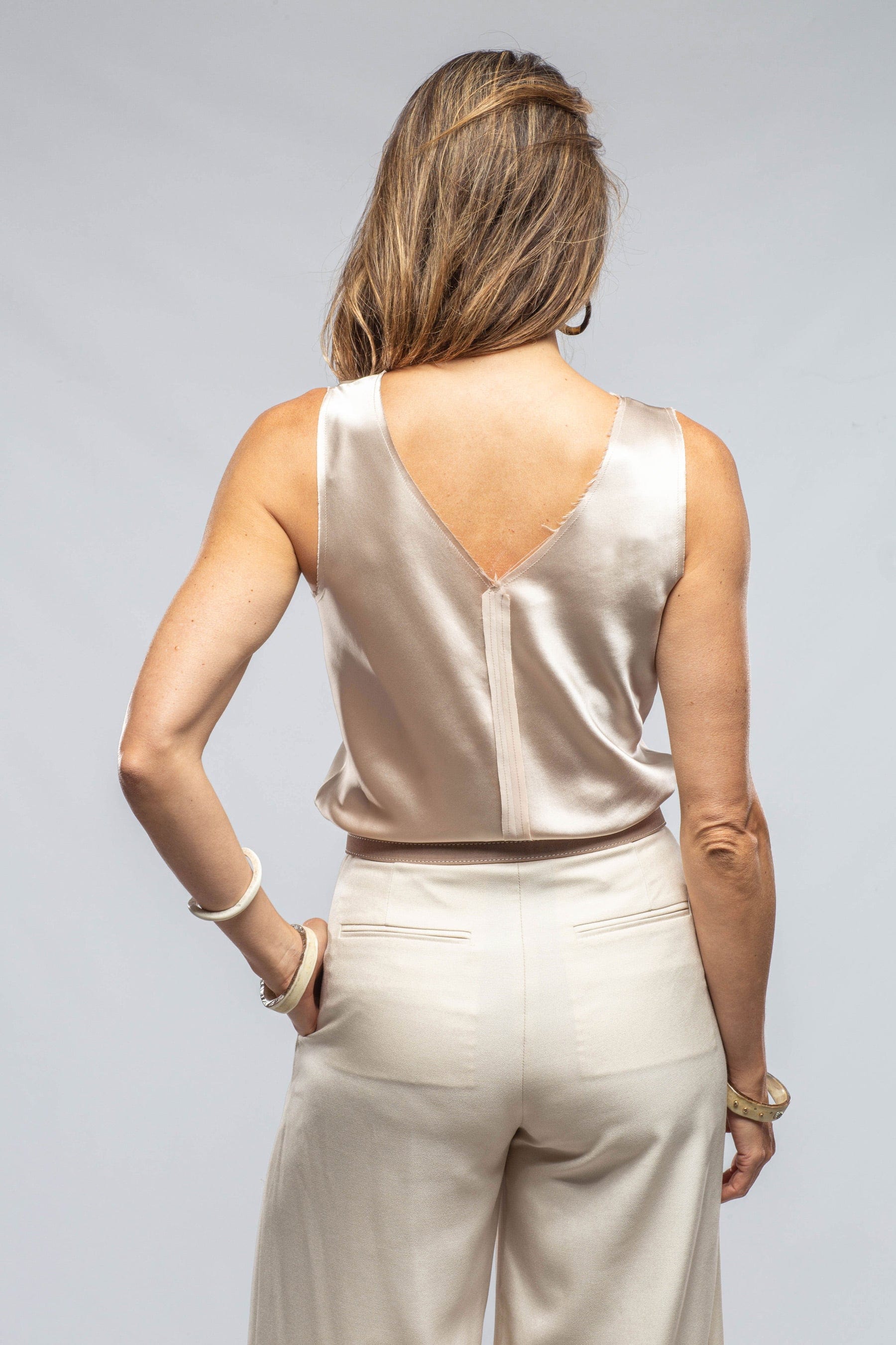 Salamanca Raw Center Hem Top In Bone - Image 4