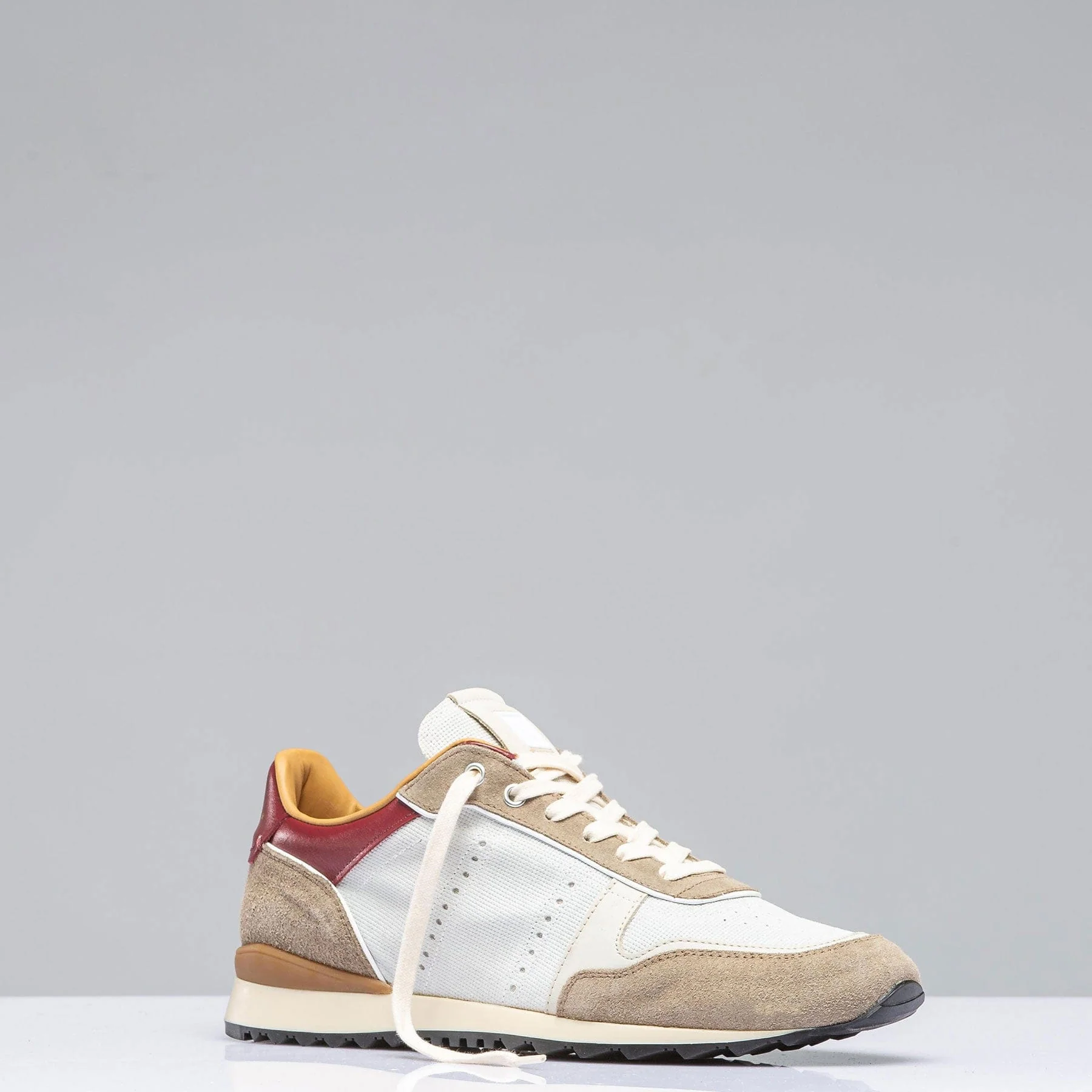 Joan Sneaker in Beige