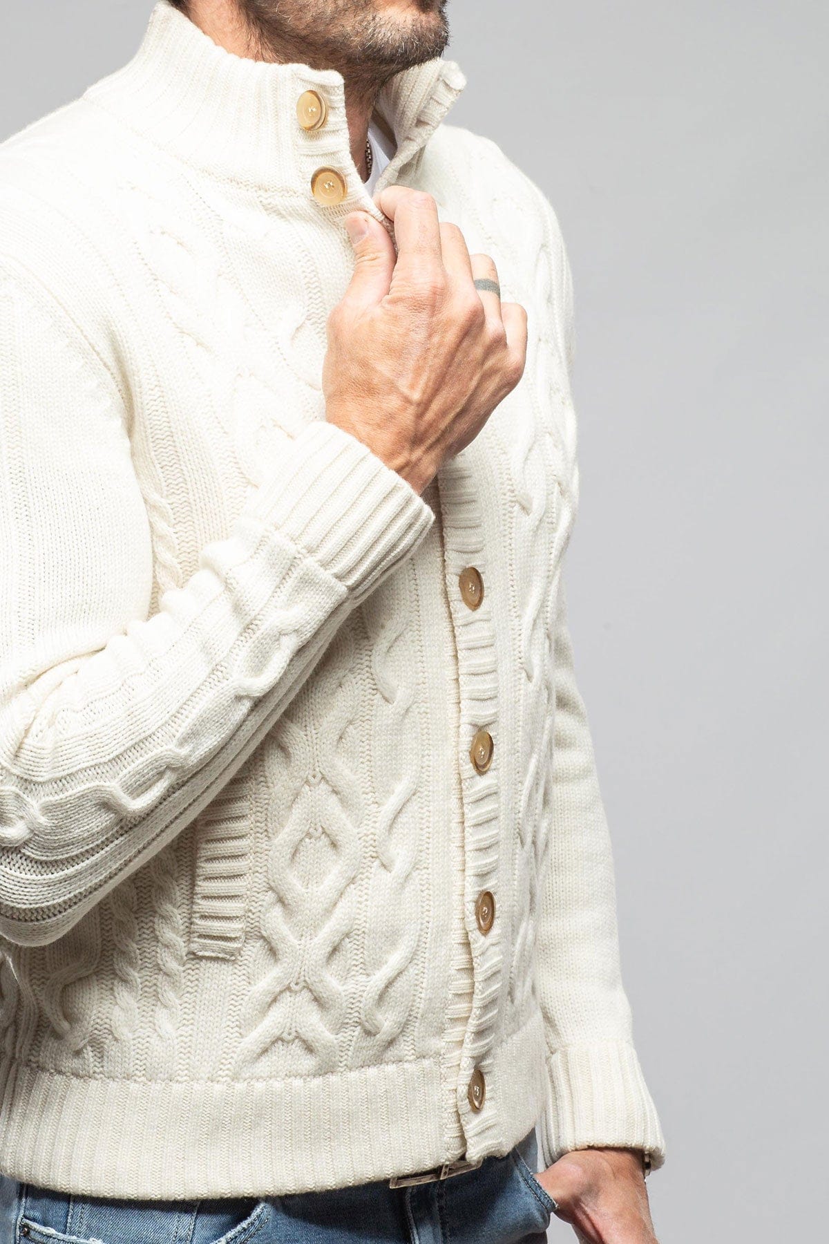 Smythe Cashmere Cardigan In Cream - Image 5