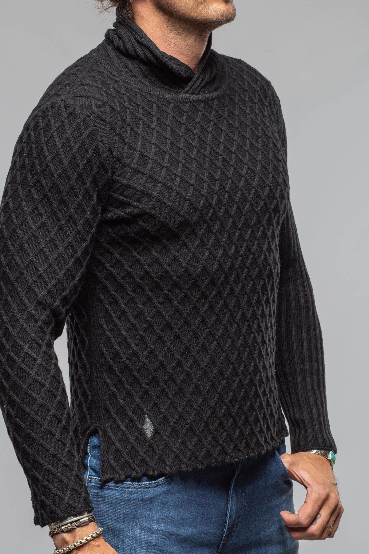 Sonora Stitch Cross Sweater In Black - Image 3