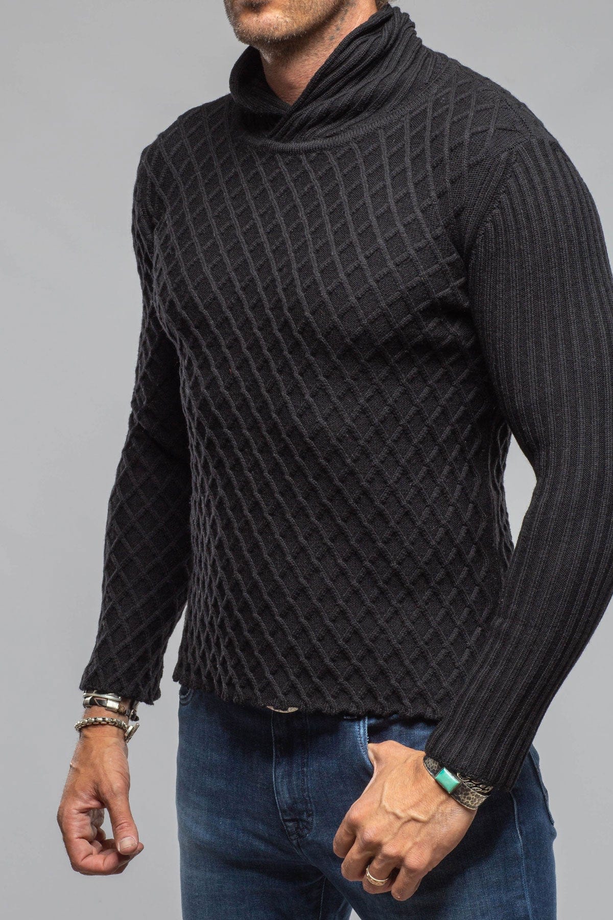 Sonora Stitch Cross Sweater In Black - Image 5