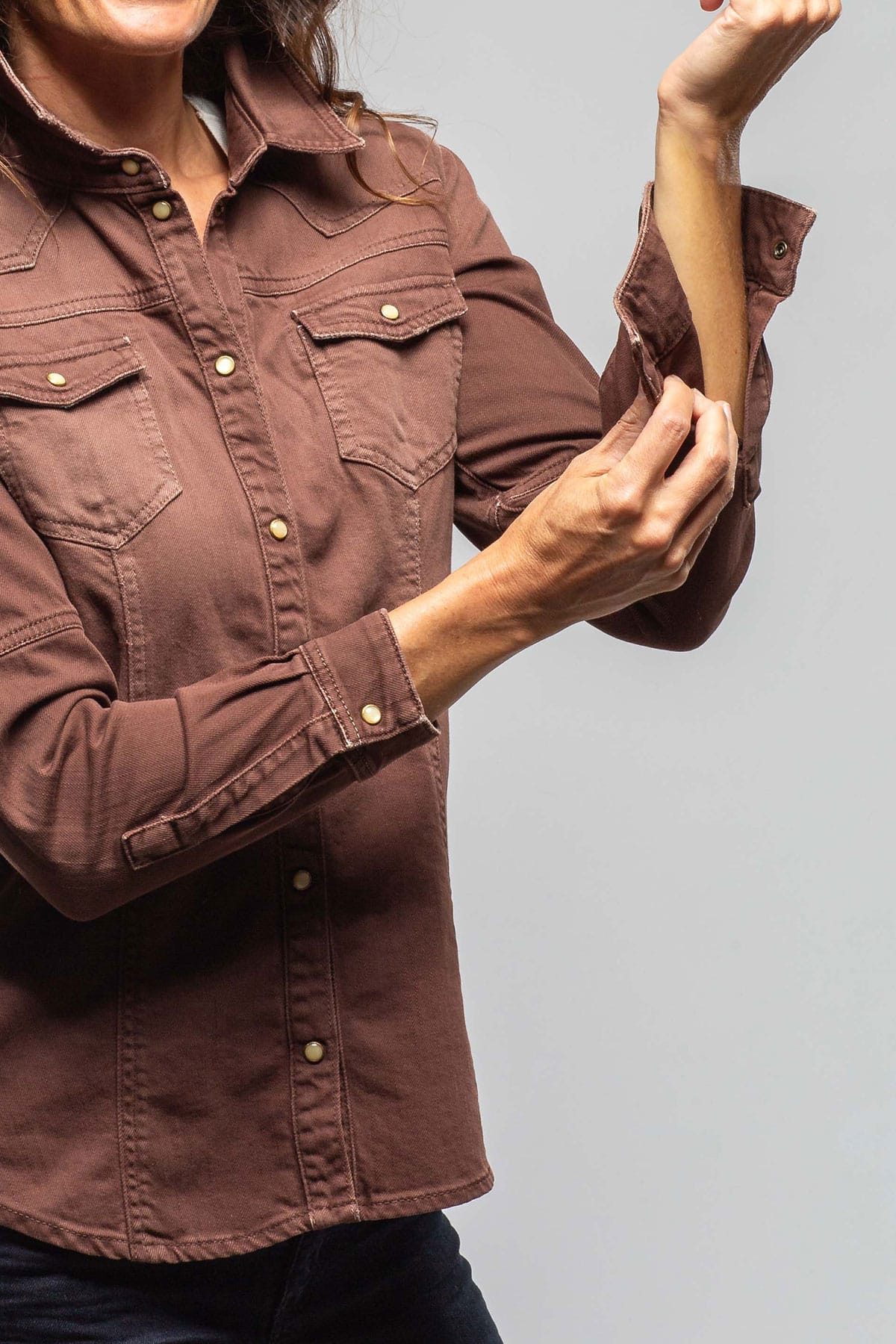 Sweetwater Denim Shirt In Mogano - Image 4