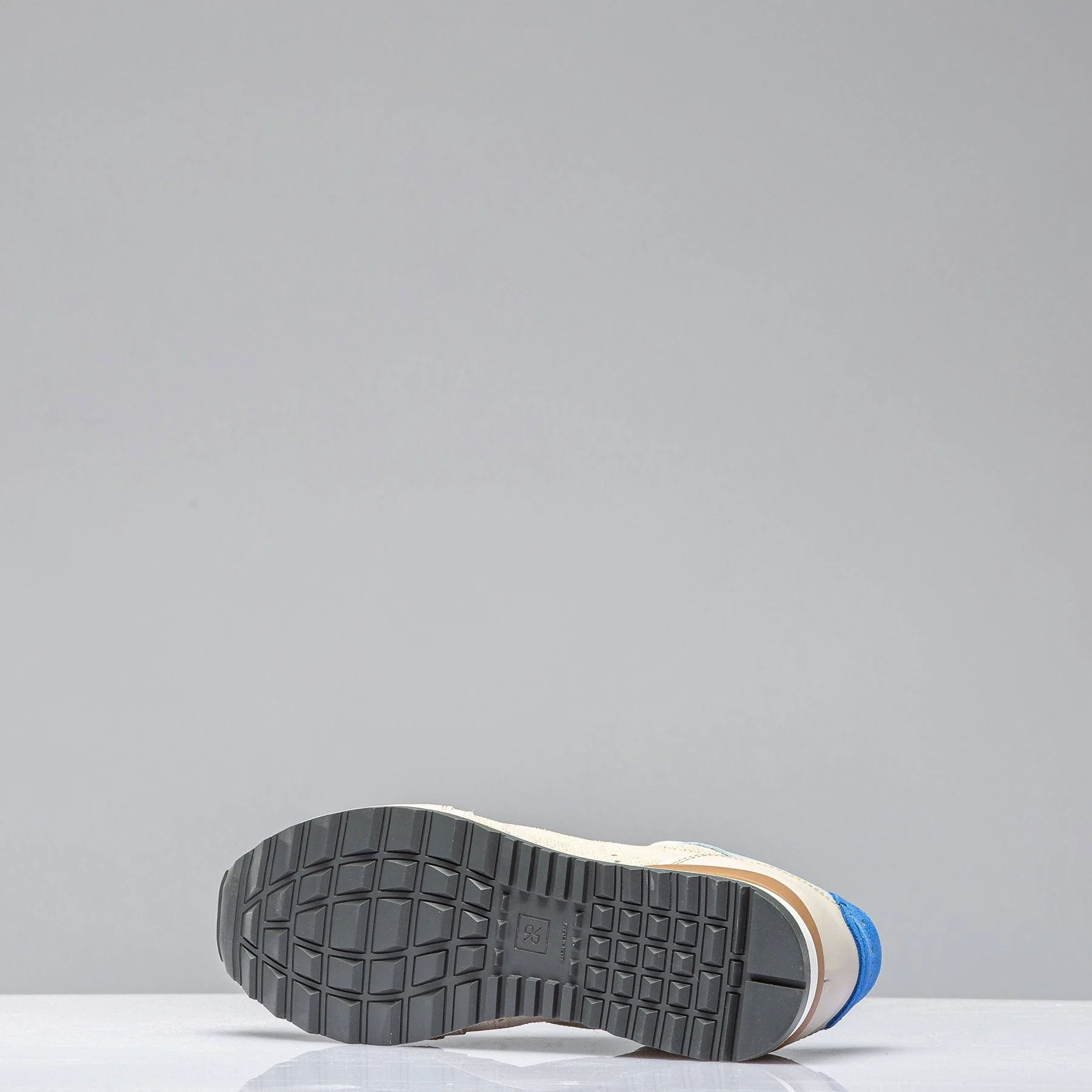 Joan Sneaker In Blue Beige - Image 3