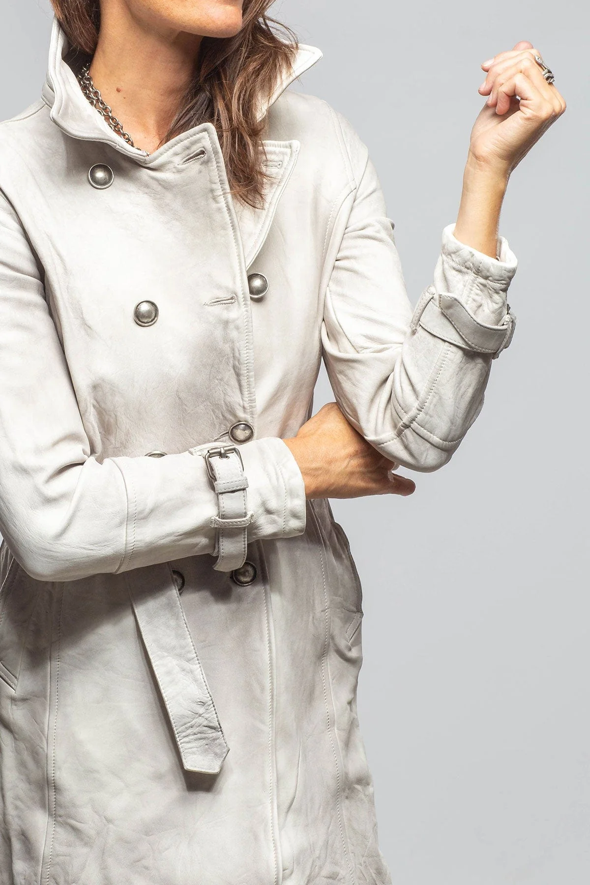 Tori Leather Trench In Plaster White - Image 2