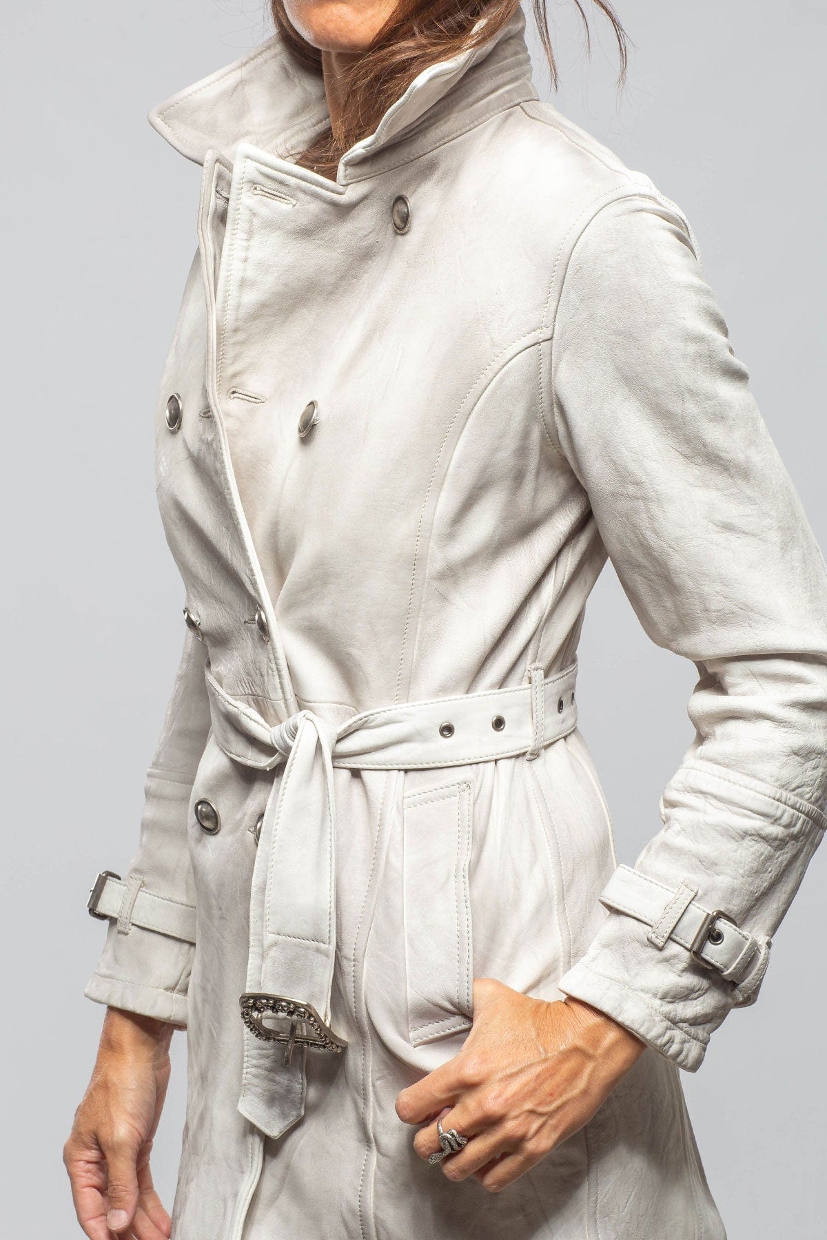 Tori Leather Trench In Plaster White - Image 4