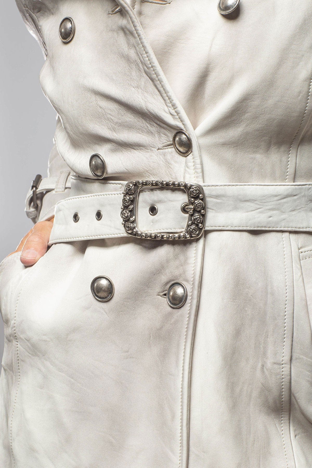 Tori Leather Trench In Plaster White - Image 5