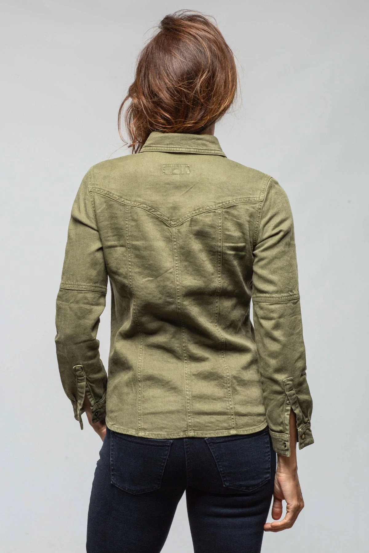 Yarmony Linen-Cotton Snap Shirt In Juniper - Image 6