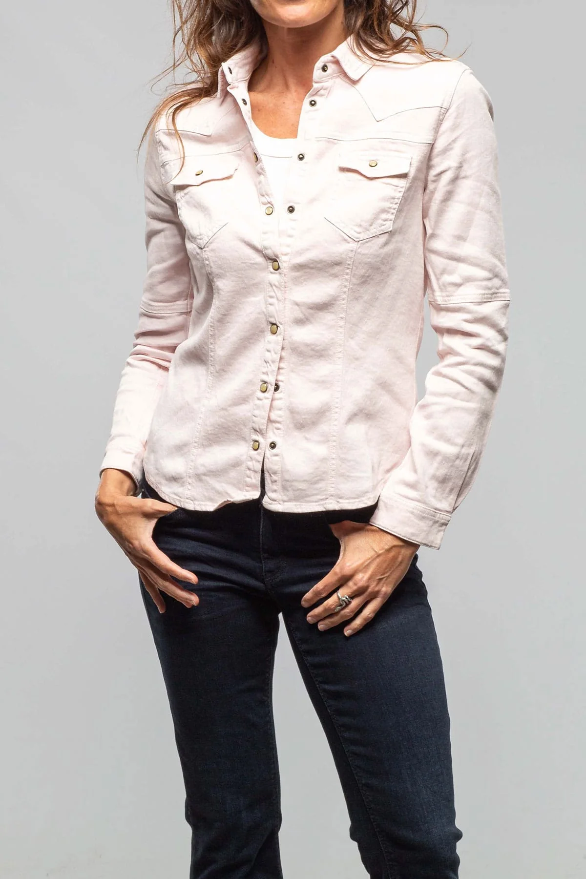 Yarmony Linen-Cotton Snap Shirt In Lotus Pink