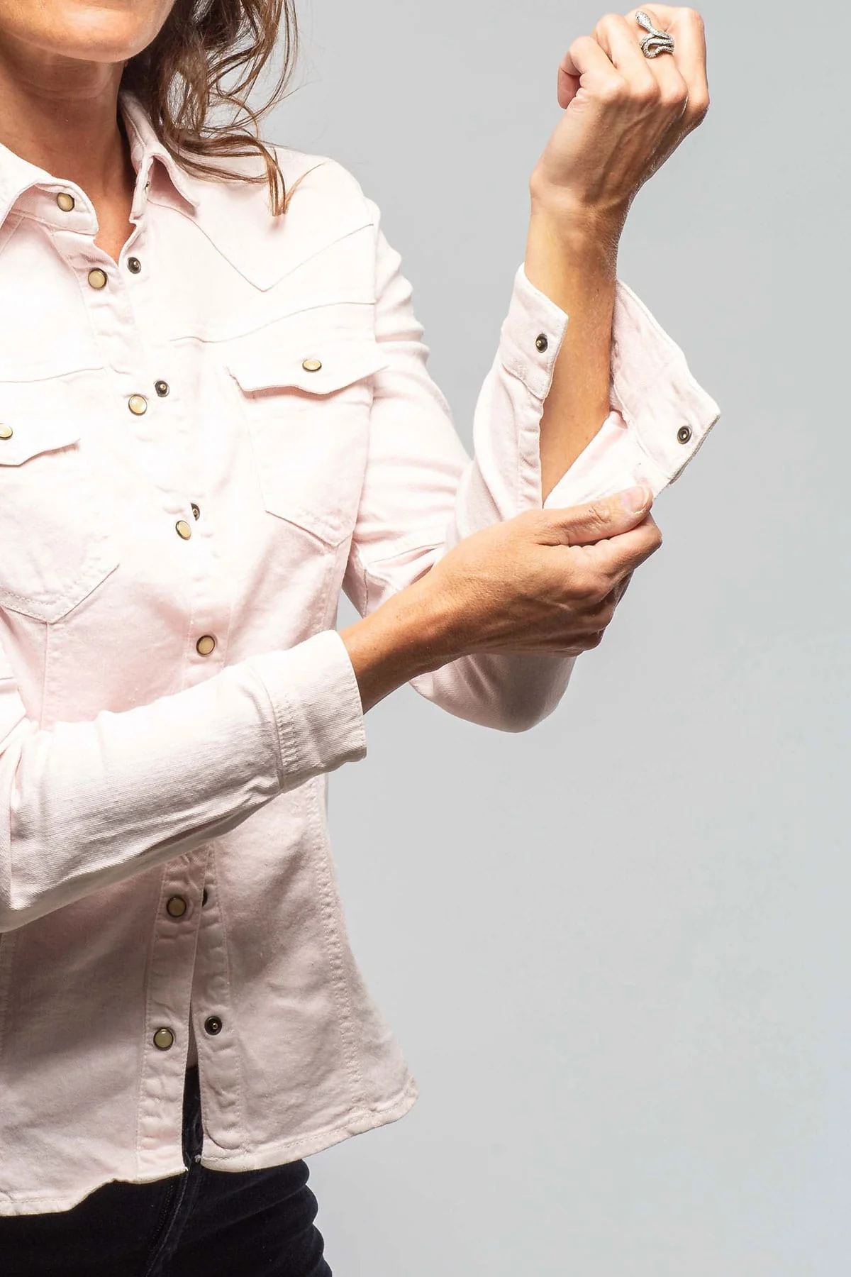 Yarmony Linen-Cotton Snap Shirt In Lotus Pink - Image 5