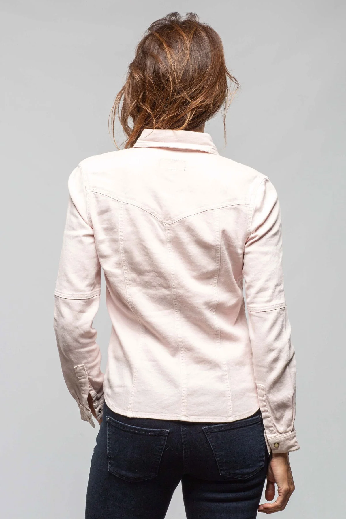 Yarmony Linen-Cotton Snap Shirt In Lotus Pink - Image 6