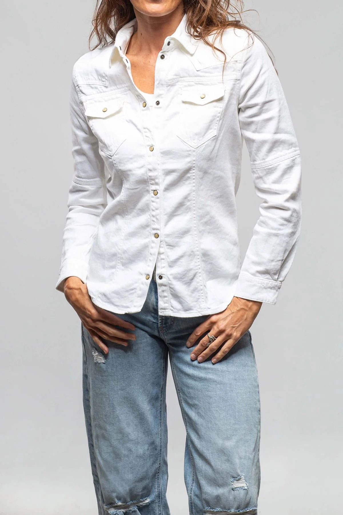 Yarmony Linen-Cotton Snap Shirt In White